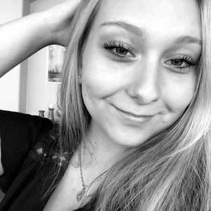 Meet your Posher, Hallie